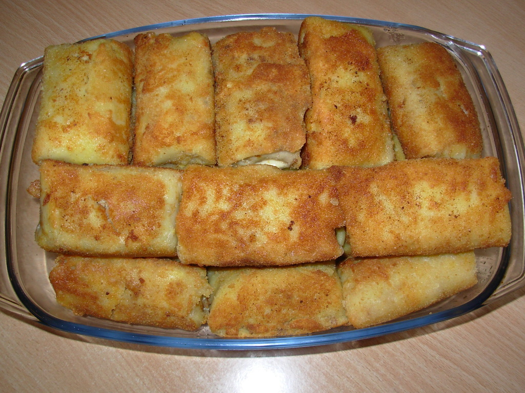 Krokiety z pieczarkami do czerwonego barszczu przepis Mojegotowanie.pl