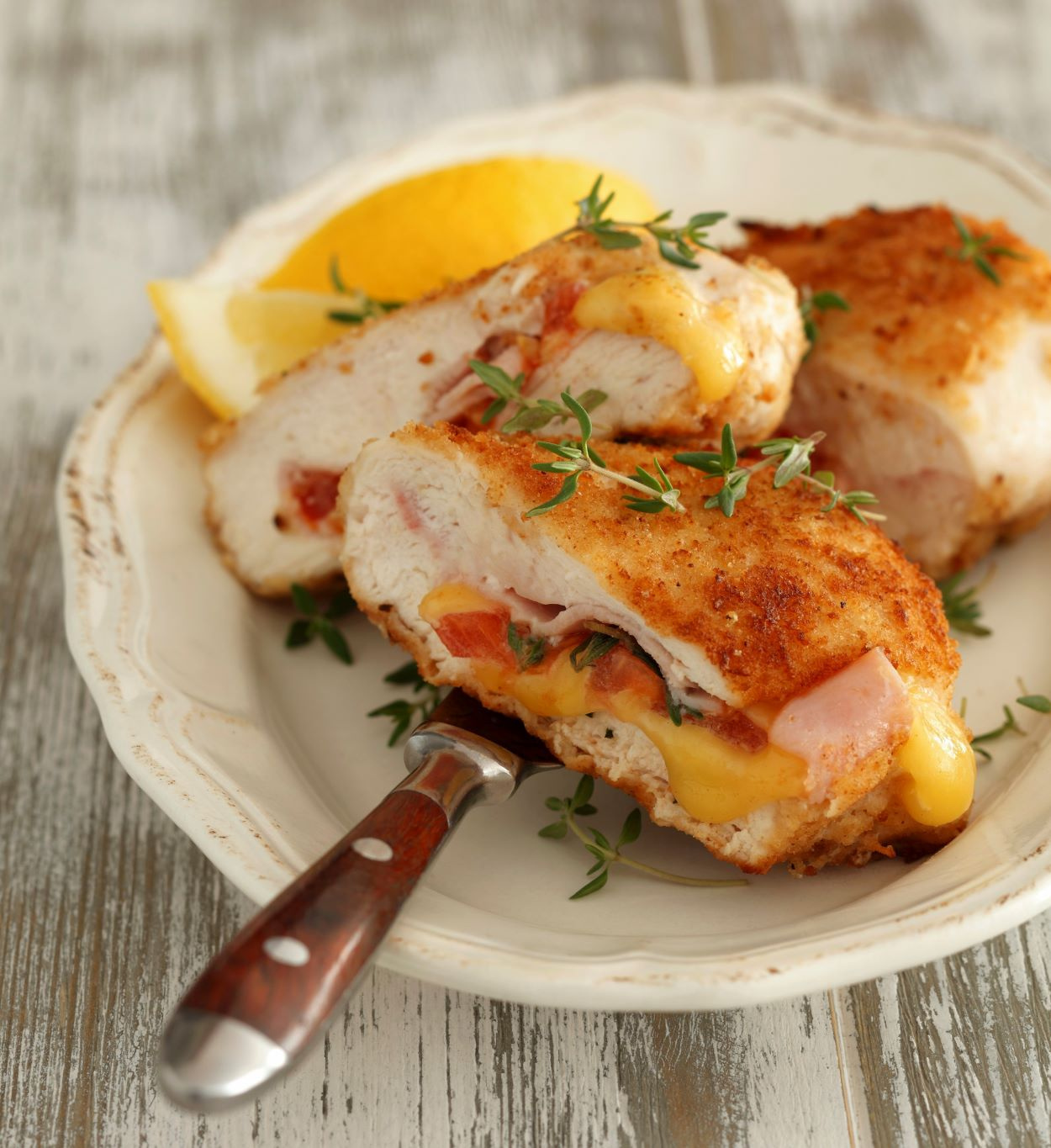 Kotlet po szwajcarsku - przepis - Mojegotowanie.pl