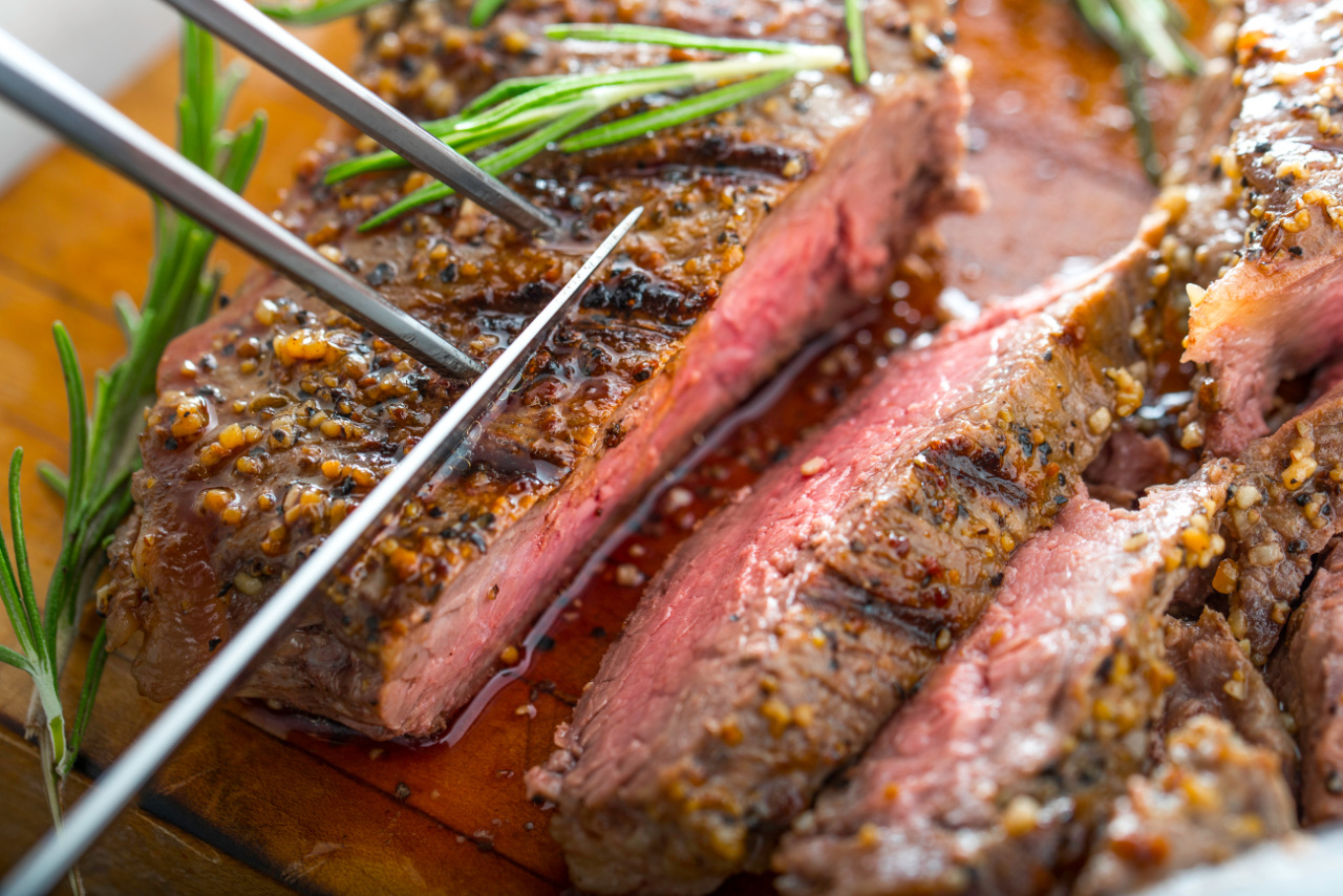 Jakie mięso na stek jak je wybrać, by przyrządzić najlepszy stek