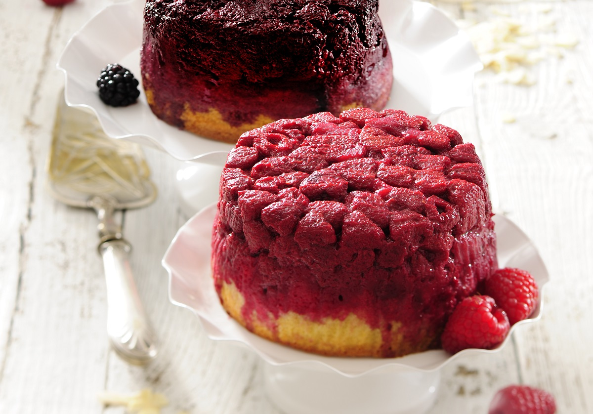 Tarta tatin (z malinami i jeżynami)