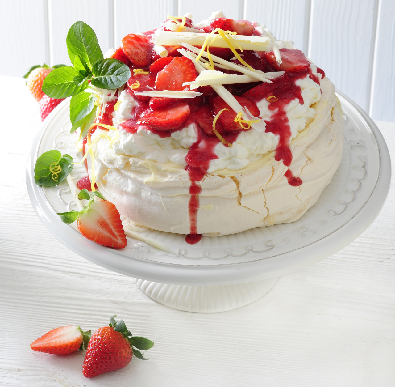 Pavlova z truskawkami