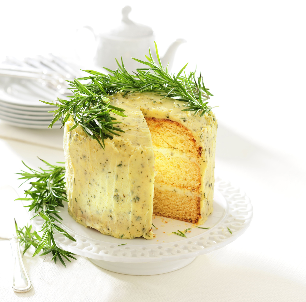 Tort maślano-rozmarynowy