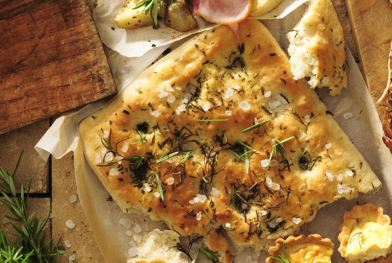 Focaccia włoski chlebek przepis Mojegotowanie.pl