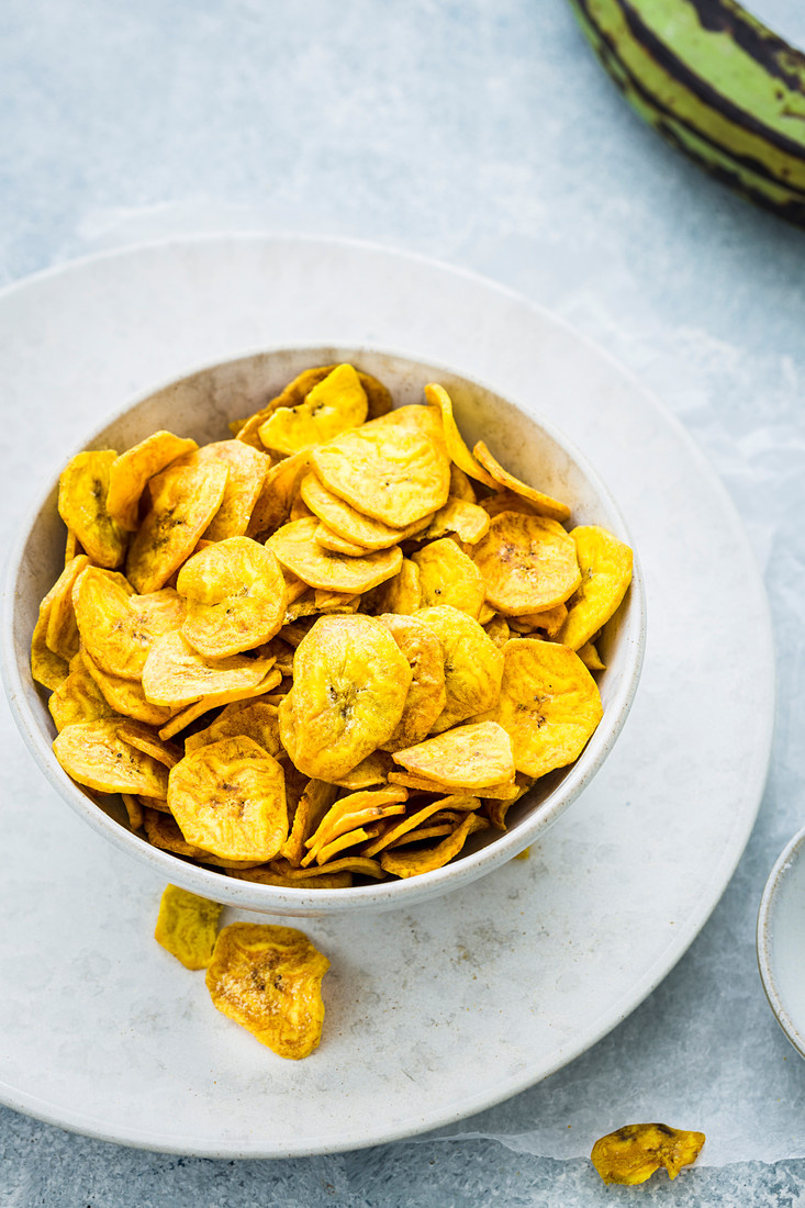 Chipsy bananowe - przepis - Mojegotowanie.pl