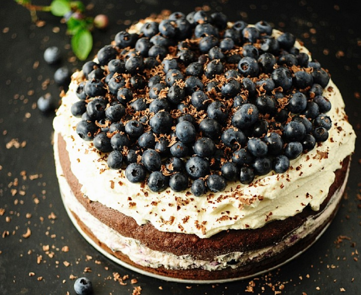 Tort z borówkami