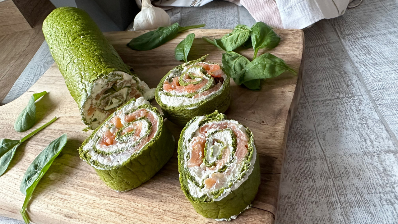 Keto rolada szpinakowa