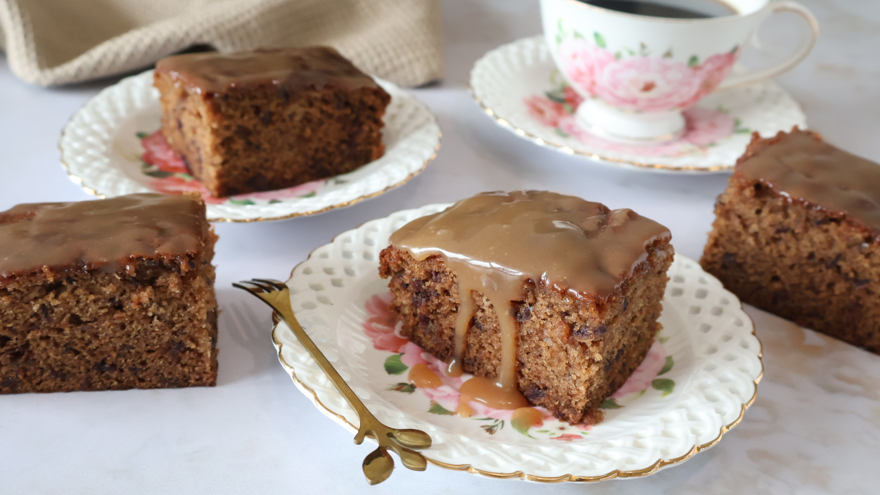 Sticky toffee pudding – ciasto daktylowe