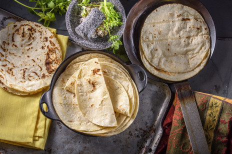Tortilla domowa - przepis na street food w twojej kuchni