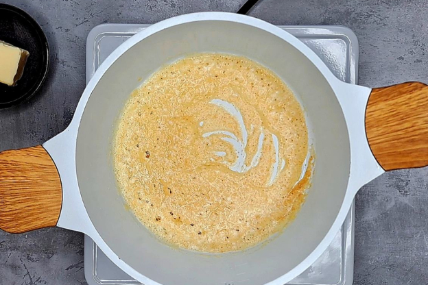 jajka w sosie musztardowym - zasmażka