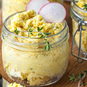 Pieczona pasta jajeczna