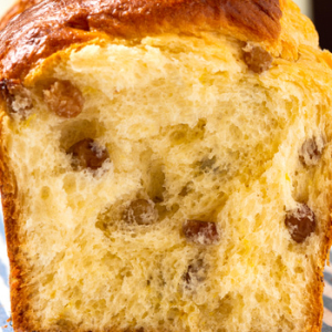 drozdzowka-z-rodzynkami