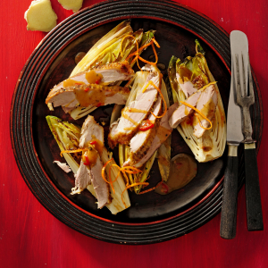 Pierś z kaczki z anyżowym sosem i cykorią