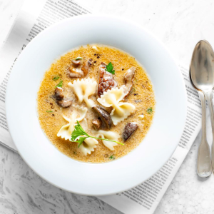 Zupa grzybowa z makaronem