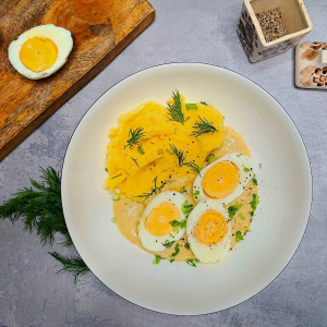 jajka w sosie musztardowym