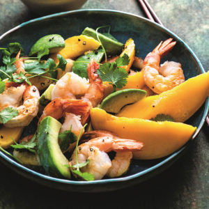 Sałatka z krewetek i mango