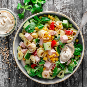 sałatka z tortellini