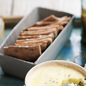 Krakersy żytnie i z pestek dyni