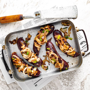 kaszanka z grilla z cebulą