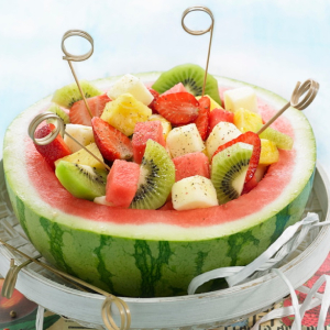 salatka-owocowa-w-arbuzie