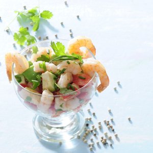 Krewetki z awokado i limonkowym sosem