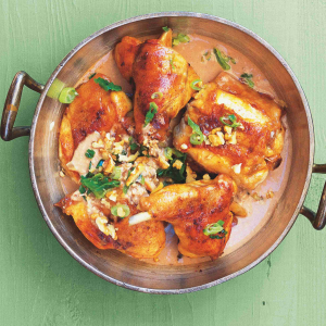 Królik z sosem orzechowym