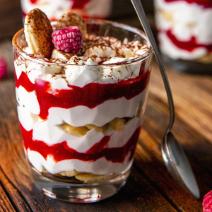 Tiramisu z malinami