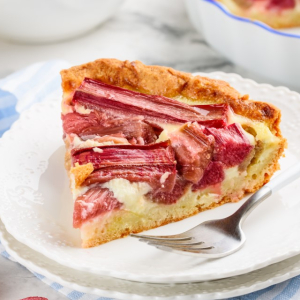 Tarta z rabarbarem i budyniem