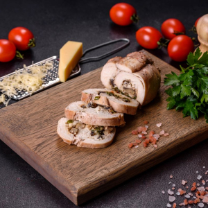 rolada z kurczaka z pieczarkami