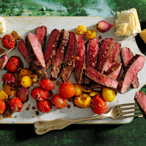 Stek z pieczonymi pomidorkami