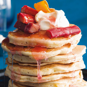 racuchy-z-rabarbarem