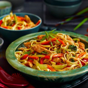 Makaron chow mein