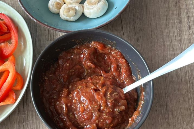 Pizza z tortilli – sos pomidorowy