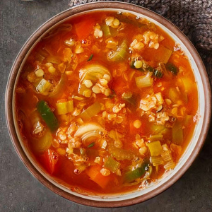 Zupa warzywna z soczewicą