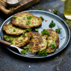 Placki ziemniaczane z cukinią