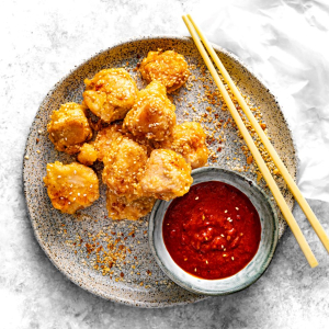 kurczak w cieście sezamowym