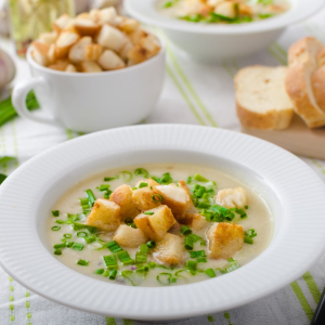 Zupa krem z cebuli – sprawdzony przepis babci Halinki