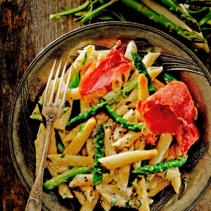 Makaron ze szparagami