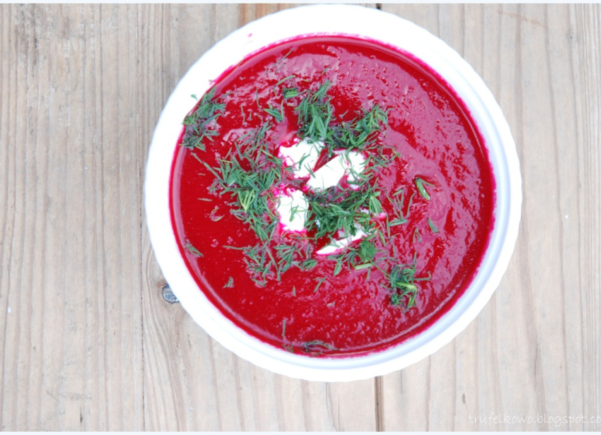 zupa krem z pieczonych buraków