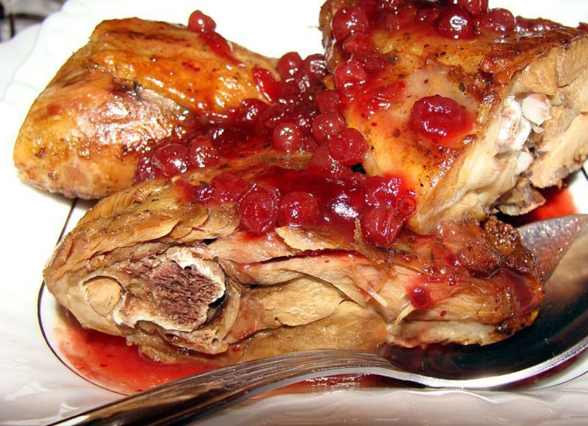 Kaczka w sosie żurawinowym