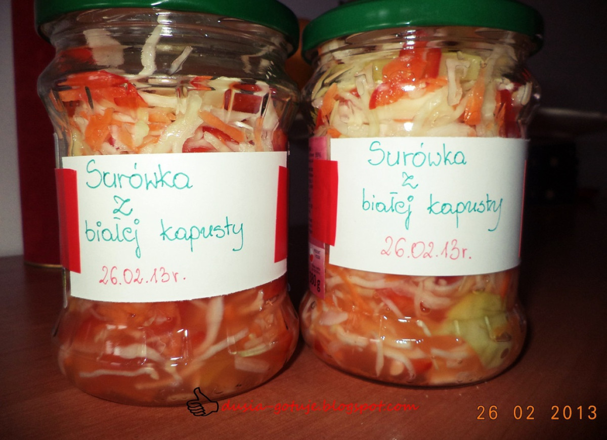 Surówka z białej kapusty do słoików