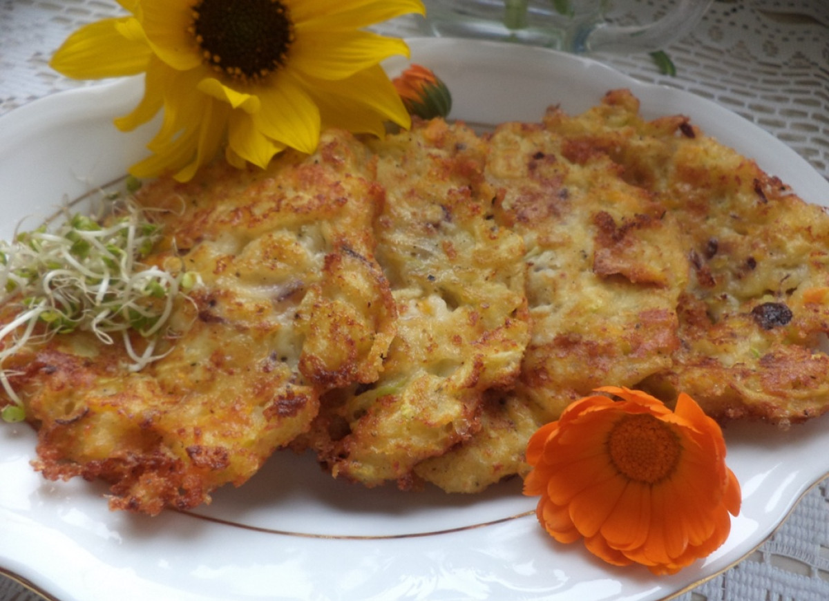 Placuszki  z cukinii i białego sera