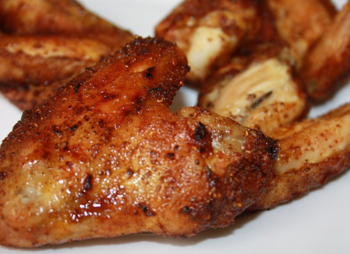 CHRUPIĄCE SKRZYDEŁKA