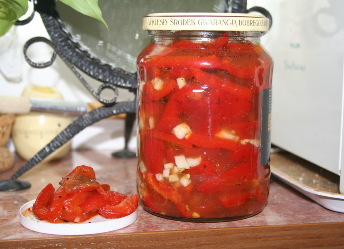 Pieczona papryka po serbsku w zalewie