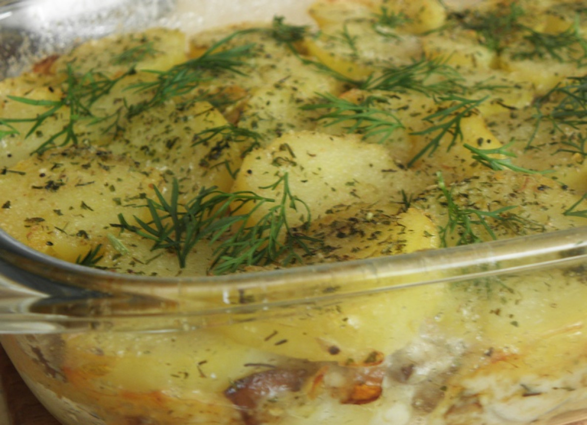 Zapiekanka grzybowo-ziemniaczana.