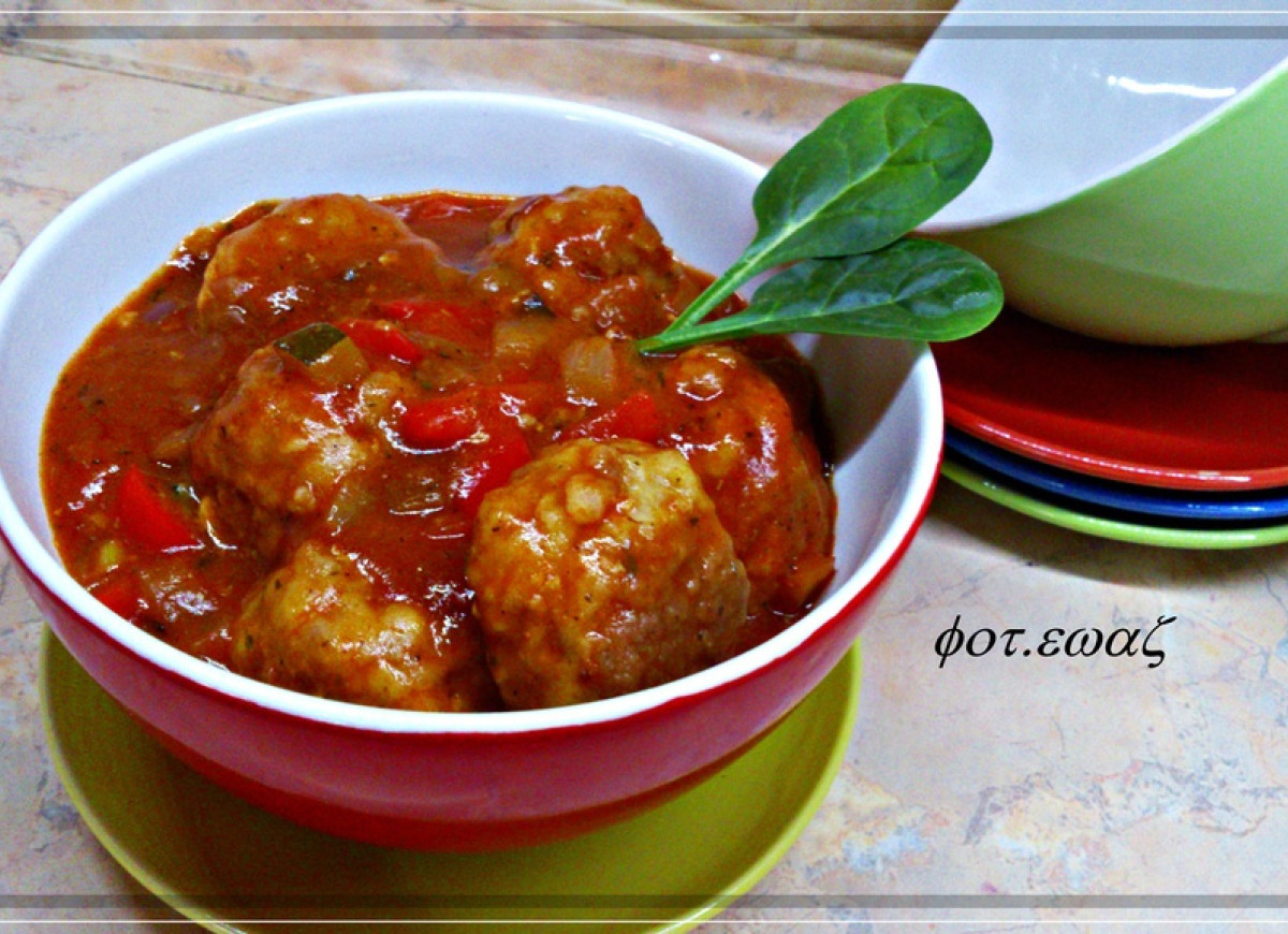 Klopsiki w sosie paprykowo cukiniowym