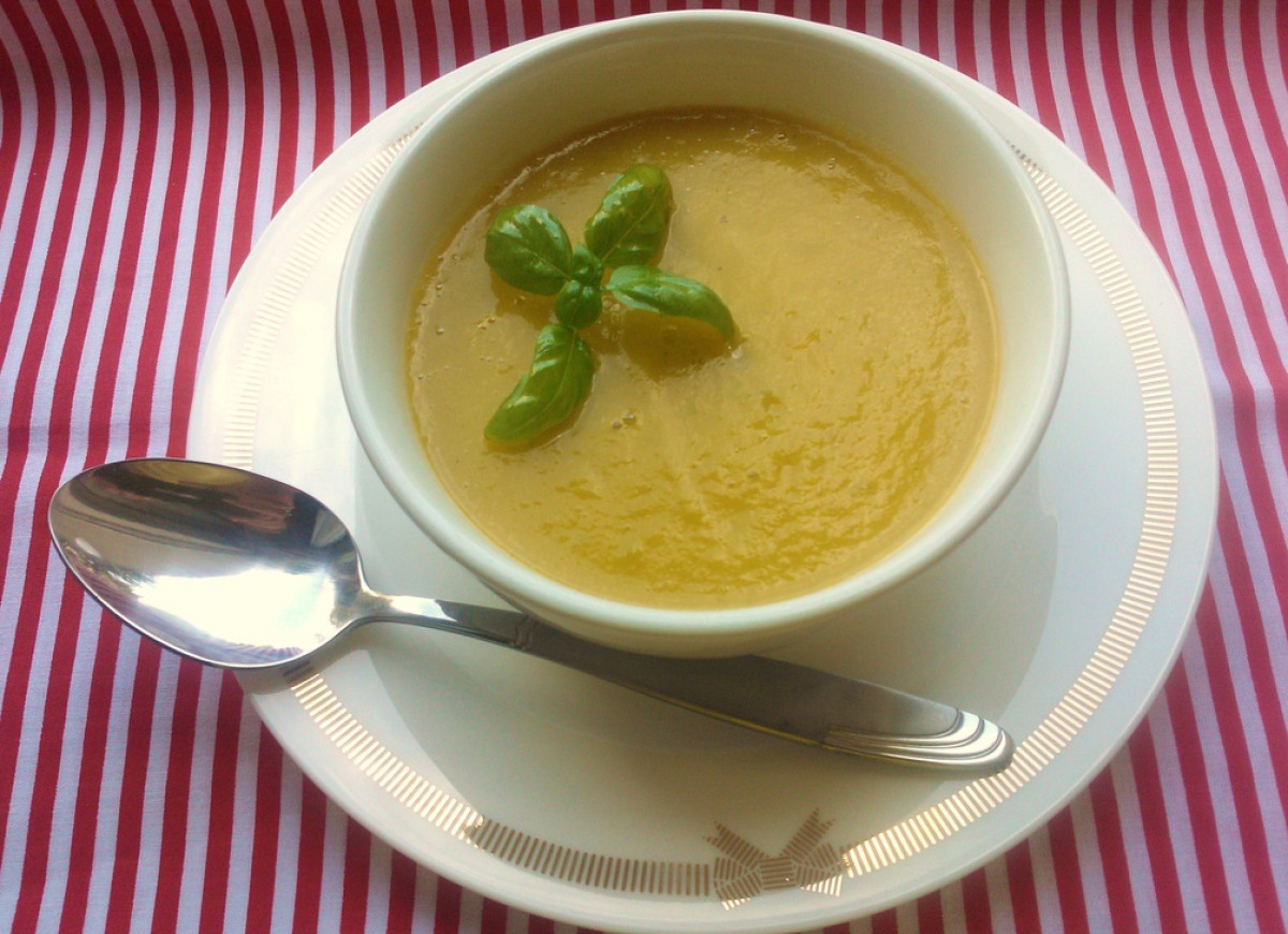 Krem z kalafiora, ziemniaków i marchewki