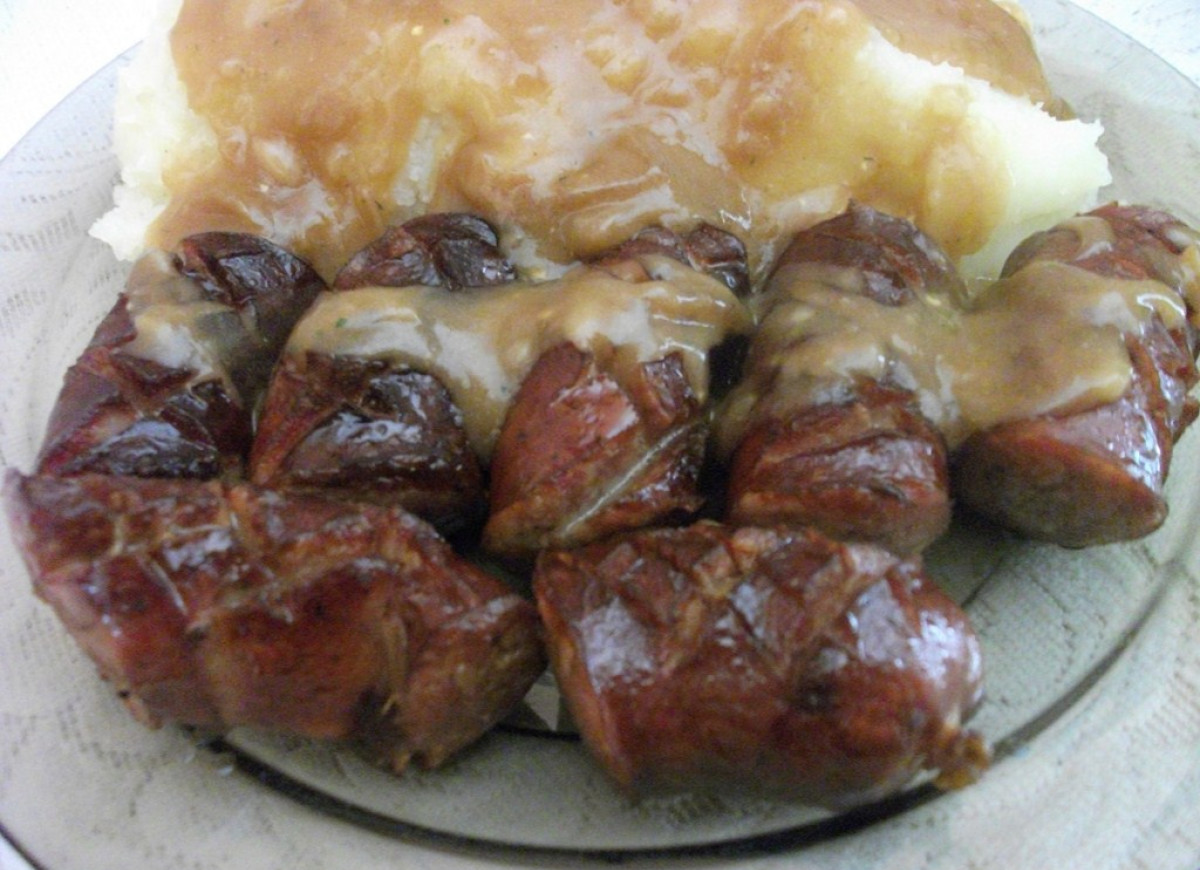 Smażona kiełbasa w sosie własnym