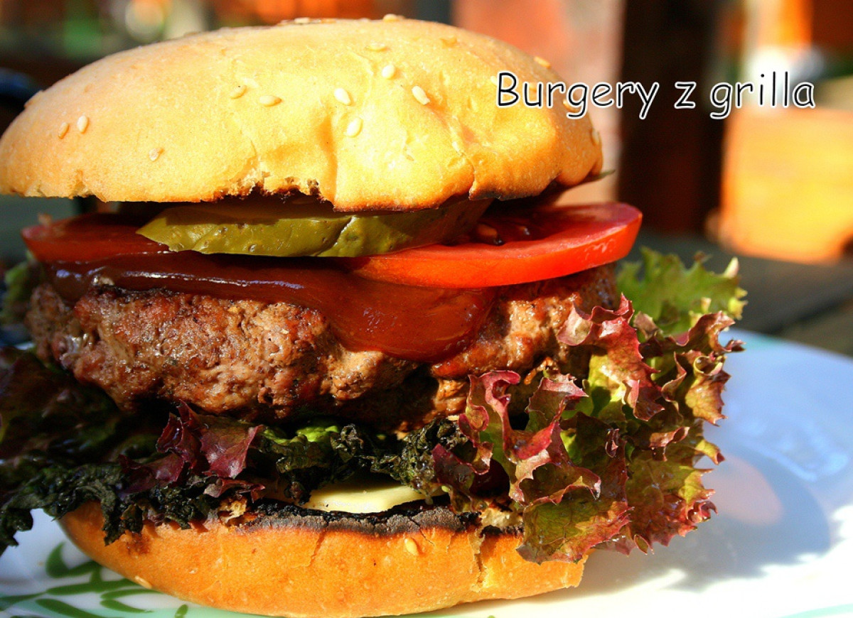 Burgery z grilla