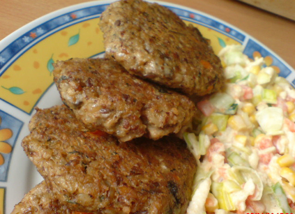 Kotlety z kaszy gryczanej i pieczarek