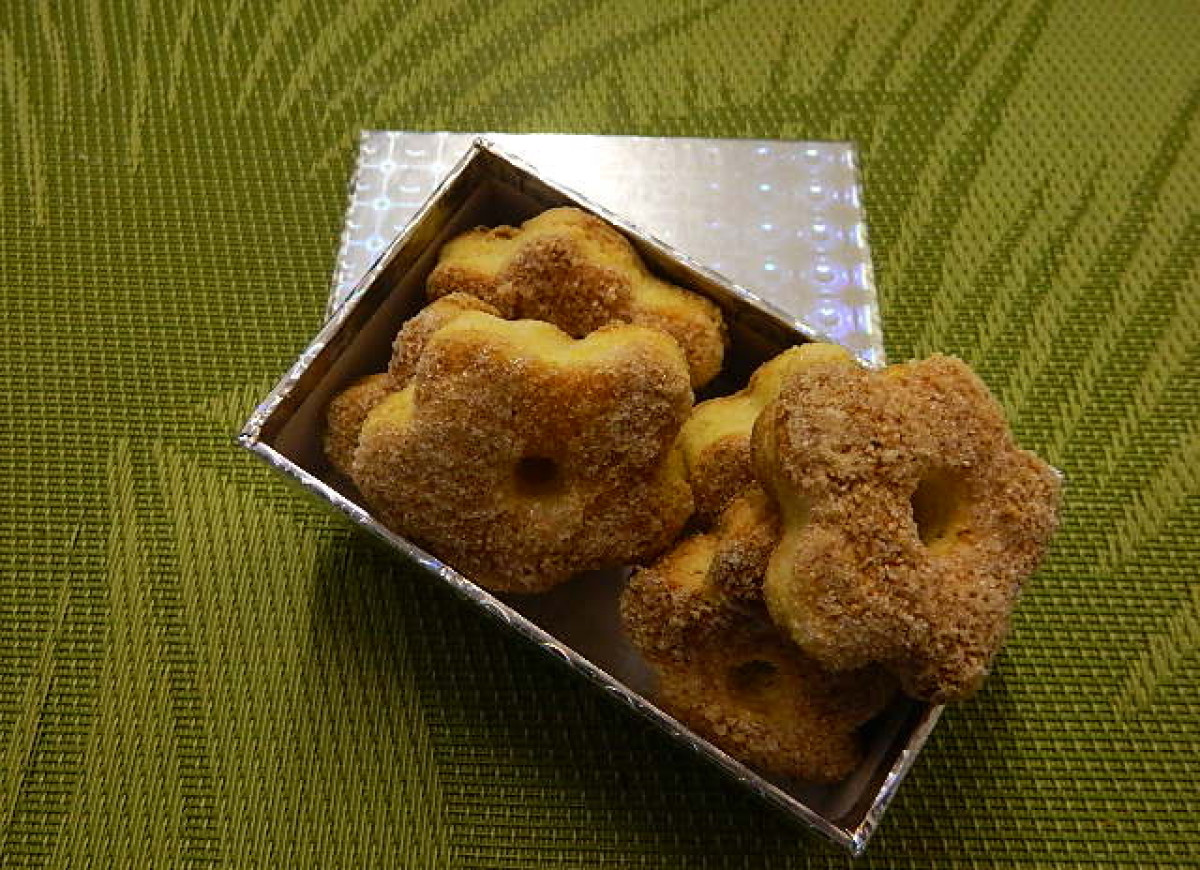 Ciastka drożdżowe.